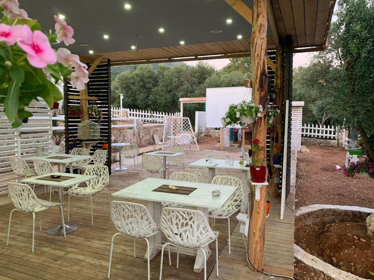 Hotel Albanian Garden Gjilek Exterior foto